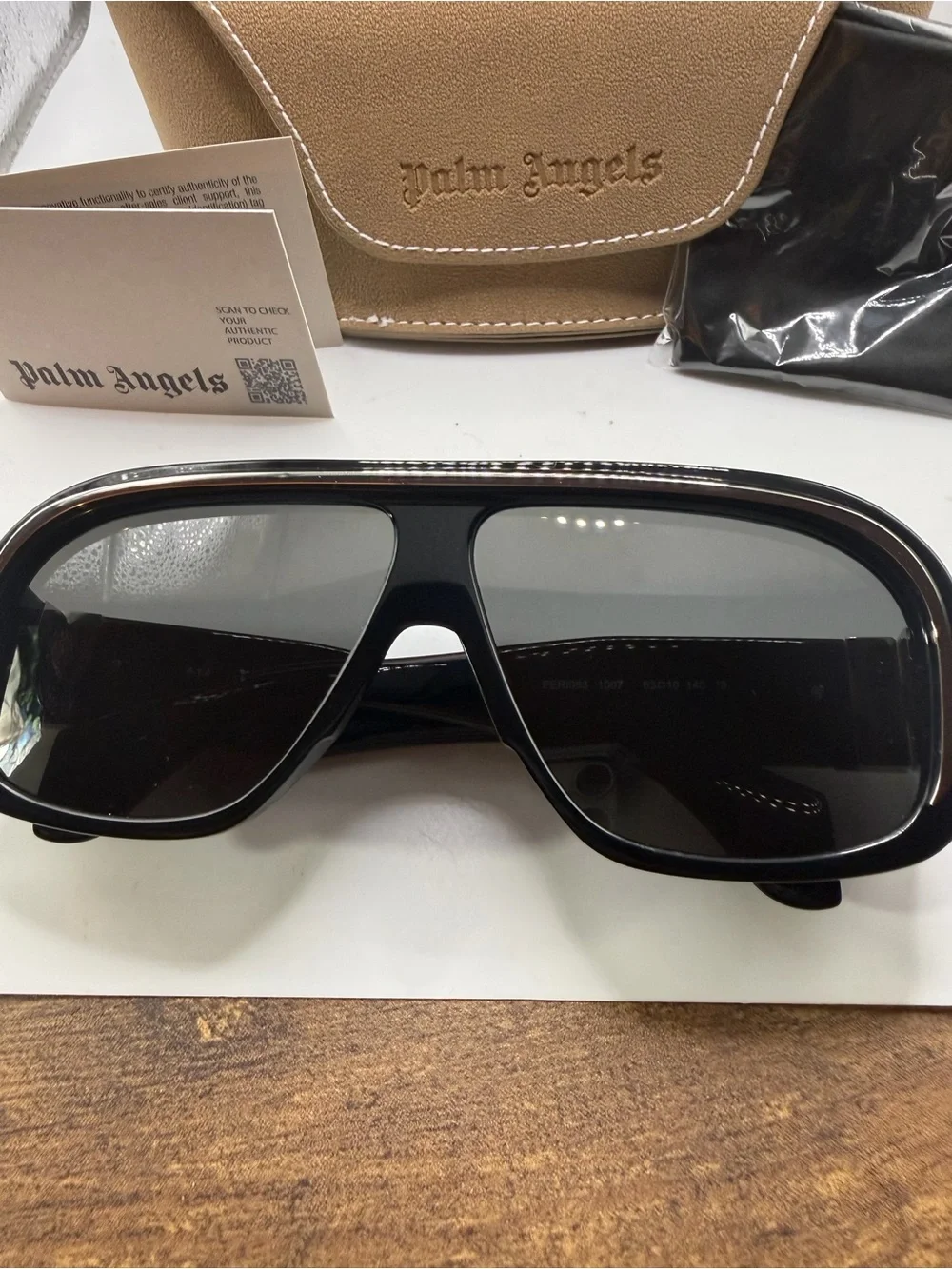 Palm Angels Sunglasses with Tan Leather Case - Black Lenses